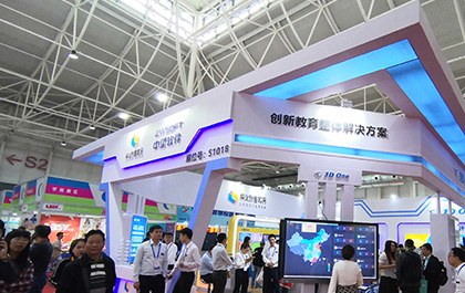 速看！3D One攜競(jìng)賽、課程衍生套件首次亮相中國(guó)教育裝備展示會(huì)！